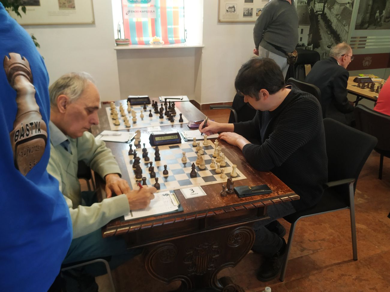 Döntetlen és vereség a mérleg a sakk csapatbajnokság hatodik fordulójában
